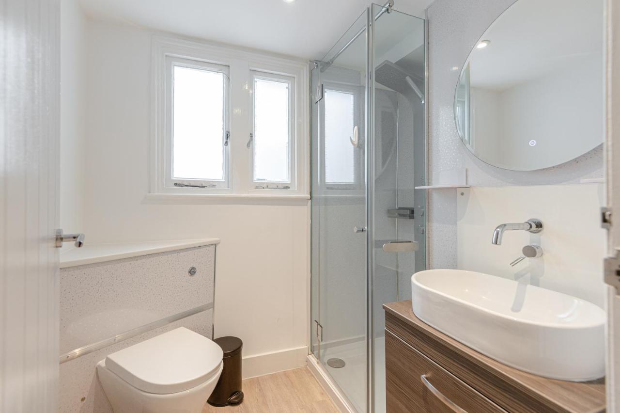 Kensington 2 Bed 2 Bath Apartment For 5 Guests Londra Exterior foto